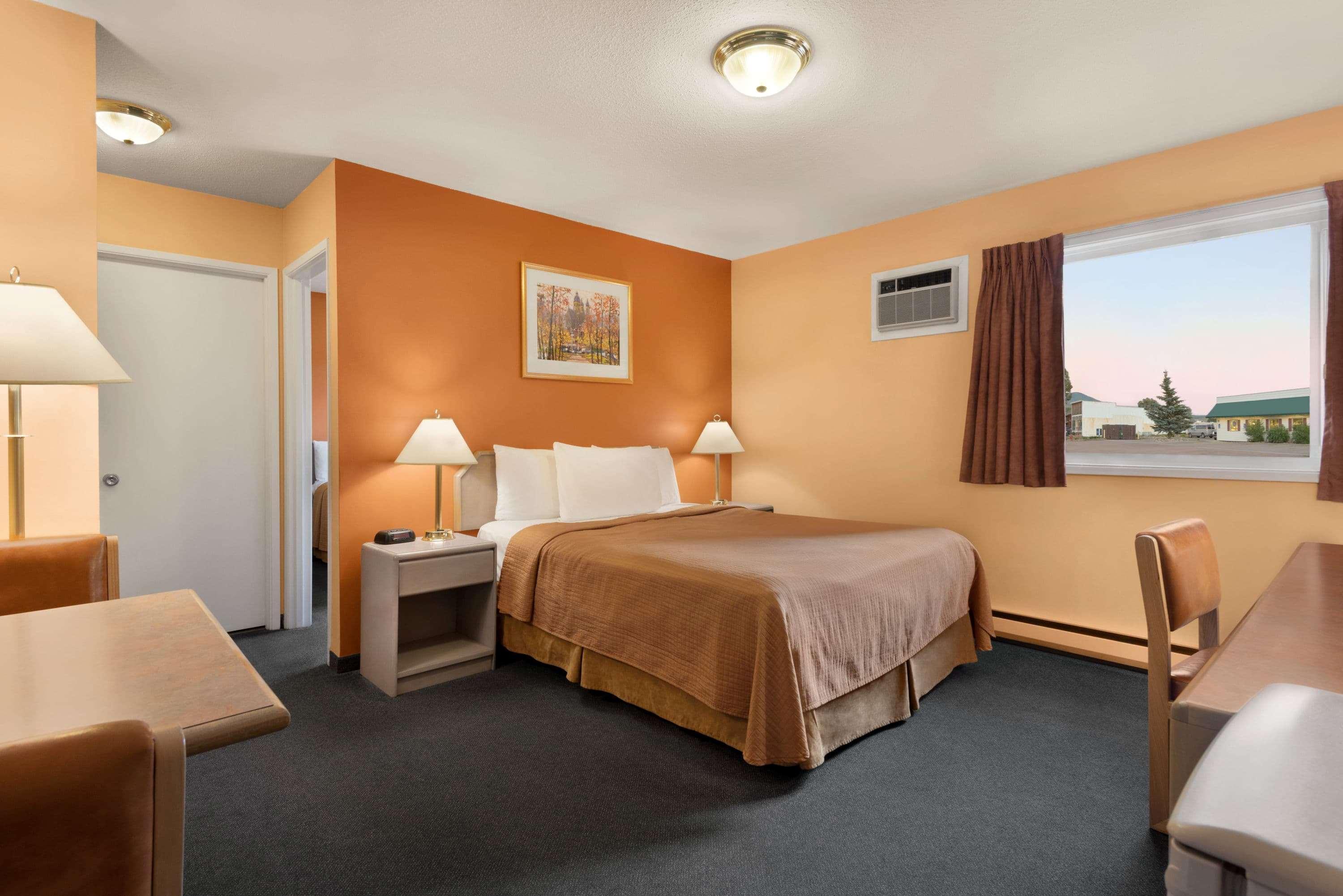 Travelodge By Wyndham Quesnel Bc Eksteriør bilde